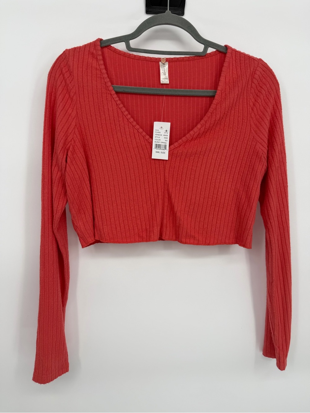La Hearts Ribbed V-Neck Long Sleeve Crop Top - Red